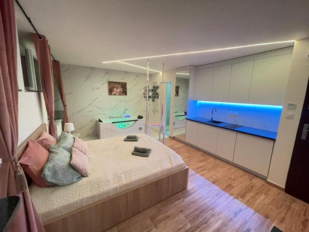 Yourapart Jacuzzi Przy Zamku Krolewskim Warszawa Exteriör bild